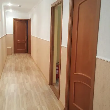 тростян Отель *